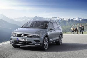 2017-VWTiguan-Allspace-11