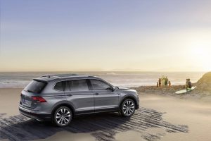 2017-VWTiguan-Allspace-16