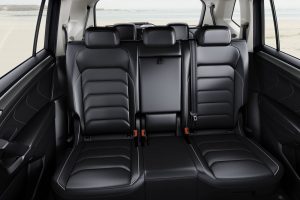 2017-VWTiguan-Allspace-19