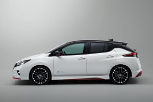 2017-nissan-leaf-nismo-concept-4