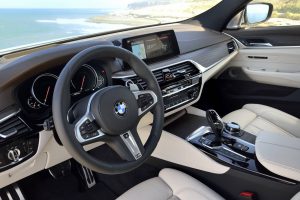 BMW 6er Gran Turismo, 640i xDrive, Mineralweiß, M Sportpaket