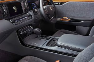 2018-toyota-century-14