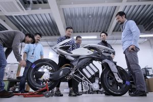 yamaha-motoroid-dev06