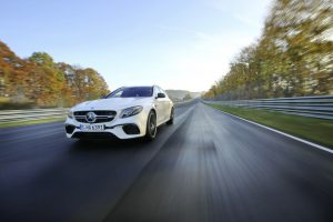 In 7.45,19 Minuten um den Nürburgring: Mercedes-AMG E 63 S 4MATIC+ T-Modell: Schnellster Kombi auf der Nordschleife