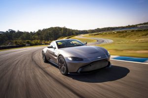 AstonMartin_Vantage_24