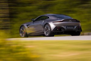 AstonMartin_Vantage_26