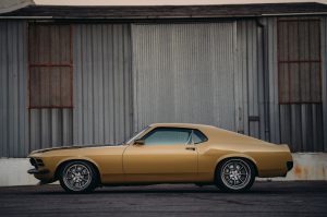 Ford-Mustang-Boss-302-SpeedKore-2