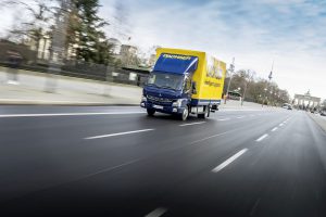 Primii clienti din Europa ai FUSO eCanter (4)