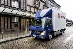 Primii clienti din Europa ai FUSO eCanter (6)