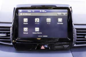 2019-Hyundai-Veloster-26