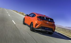 2019-Hyundai-Veloster-3