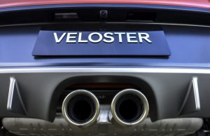 2019-Hyundai-Veloster-40