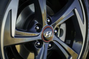 2019-Hyundai-Veloster-71