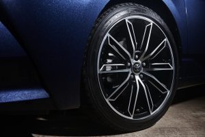 2019-toyota-avalon-58