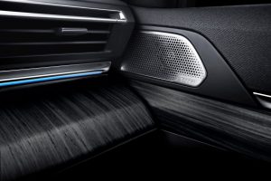 2018-Peugeot-508-9