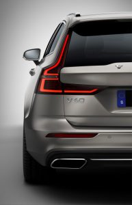 2018-VolvoV60-15