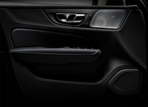 2018-VolvoV60-60