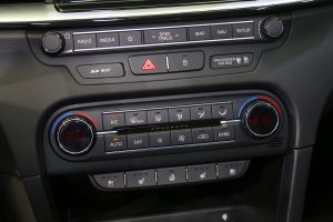 2018-kia-ceed-hatch-unveiled-30