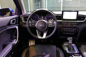 2018-kia-ceed-hatch-unveiled-57