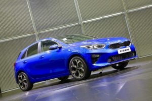 2018-kia-ceed-hatch-unveiled-6