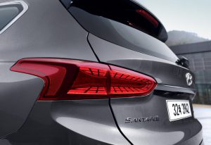 2019-Hyundai-Santa-Fe-23