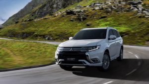 2019-mitsubishi-outlander-phev-2