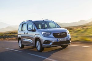 2019-opel-combo-life-1