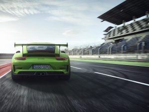 Porsche-911-GT3-RS-5-1