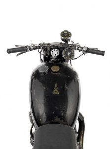 Vincent-Lightning-speedos-and-tank_comp-3343