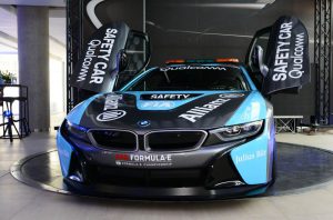 bmw-i8-safety-car-07