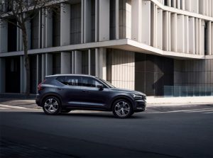volvo-xc40-three-cylinder-engine-29