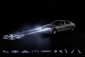 Weltpremiere in der Mercedes-Maybach S-Klasse: DIGITAL LIGHT: Das Licht der Zukunft kommt auf die Straße