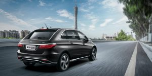 2018-daimler-byd-denza-500-ev-china-2