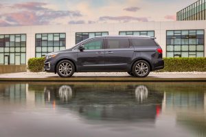 2019-Kia-Sedona-12
