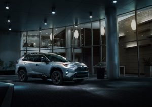 2019-Toyota-RAV4-10