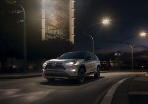 2019-Toyota-RAV4-9