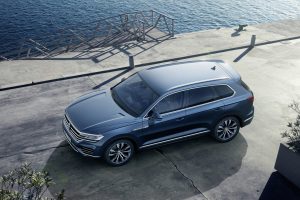 2019-VW-Touareg-17-1