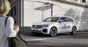 2019-VW-Touareg-23-1