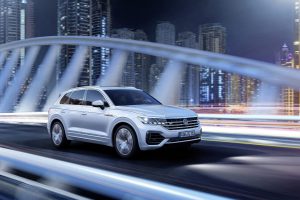 2019-VW-Touareg-27-1