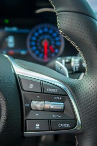 2019-genesis-g70-usa-debut-ny-3