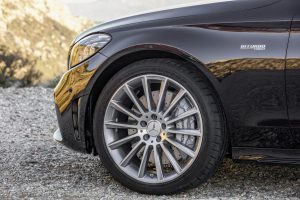 2019-mercedes-amg-c43-28-1