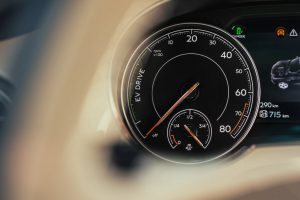 Bentley-Bentayga-Hybrid-28
