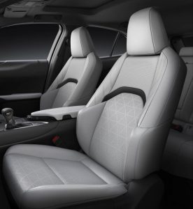 Lexus_UX_Crossover_2018_Geneva_27_8F79EE3DCF982942D9256E908B012B51091A0E5C