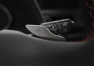 Lexus_UX_Crossover_2018_Geneva_32_587A4E8A3B66847A1FF695327C3EBA3432A8BD8B