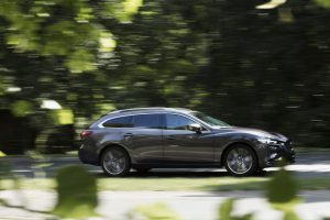 Mazda6-Wagon-18