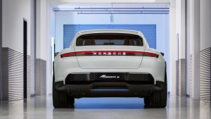 porsche-mission-e-cross-turismo-geneva-4