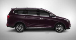 wuling-cortez-right-side