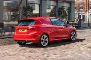 2018_ford_fiesta_van_04