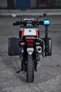BMW-F750GS-emergency-services-01