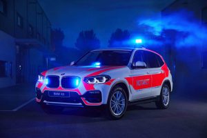 BMWX3xDrive20d-emergency-physician-02